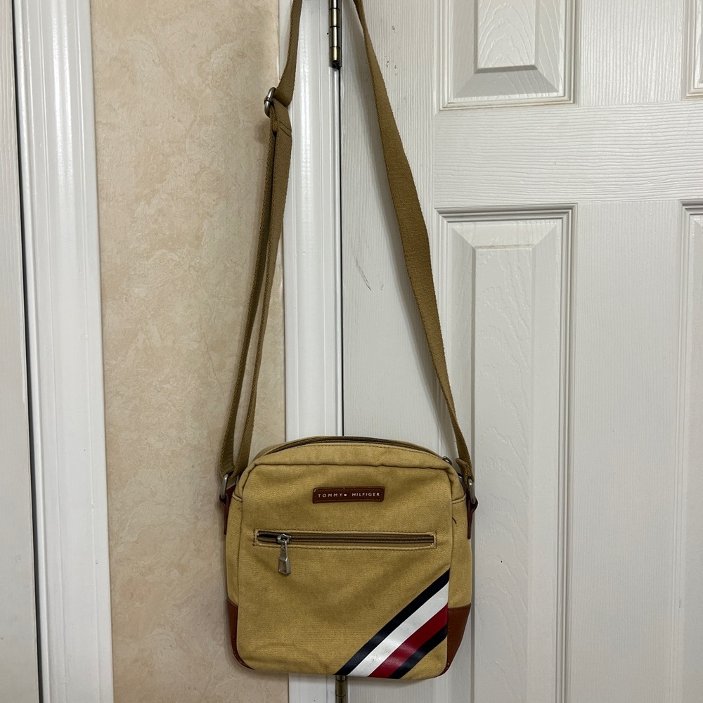 Vintage Tommy Hilfiger Tan Saddle Crossbody Bag